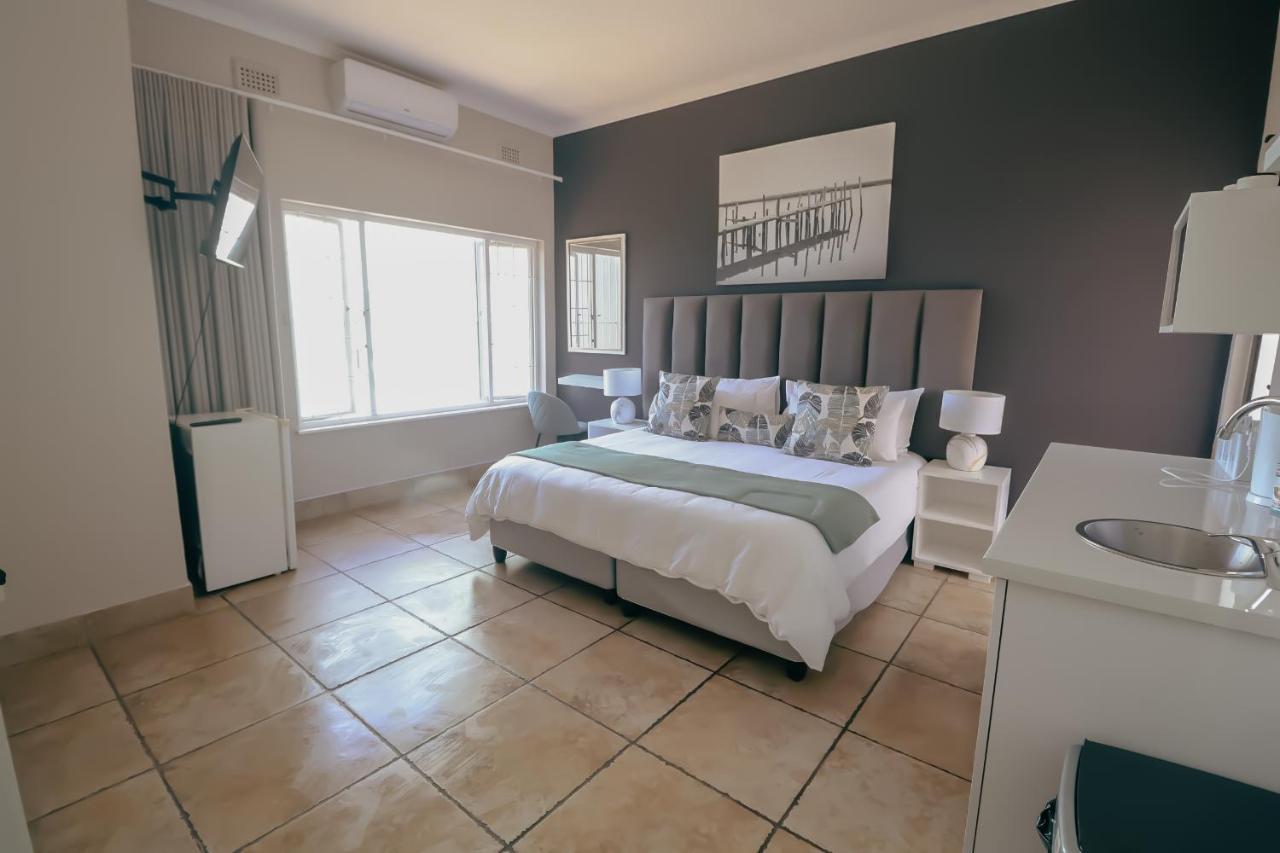 Ocean Rocks Villa, Umhlanga Durban Exterior foto