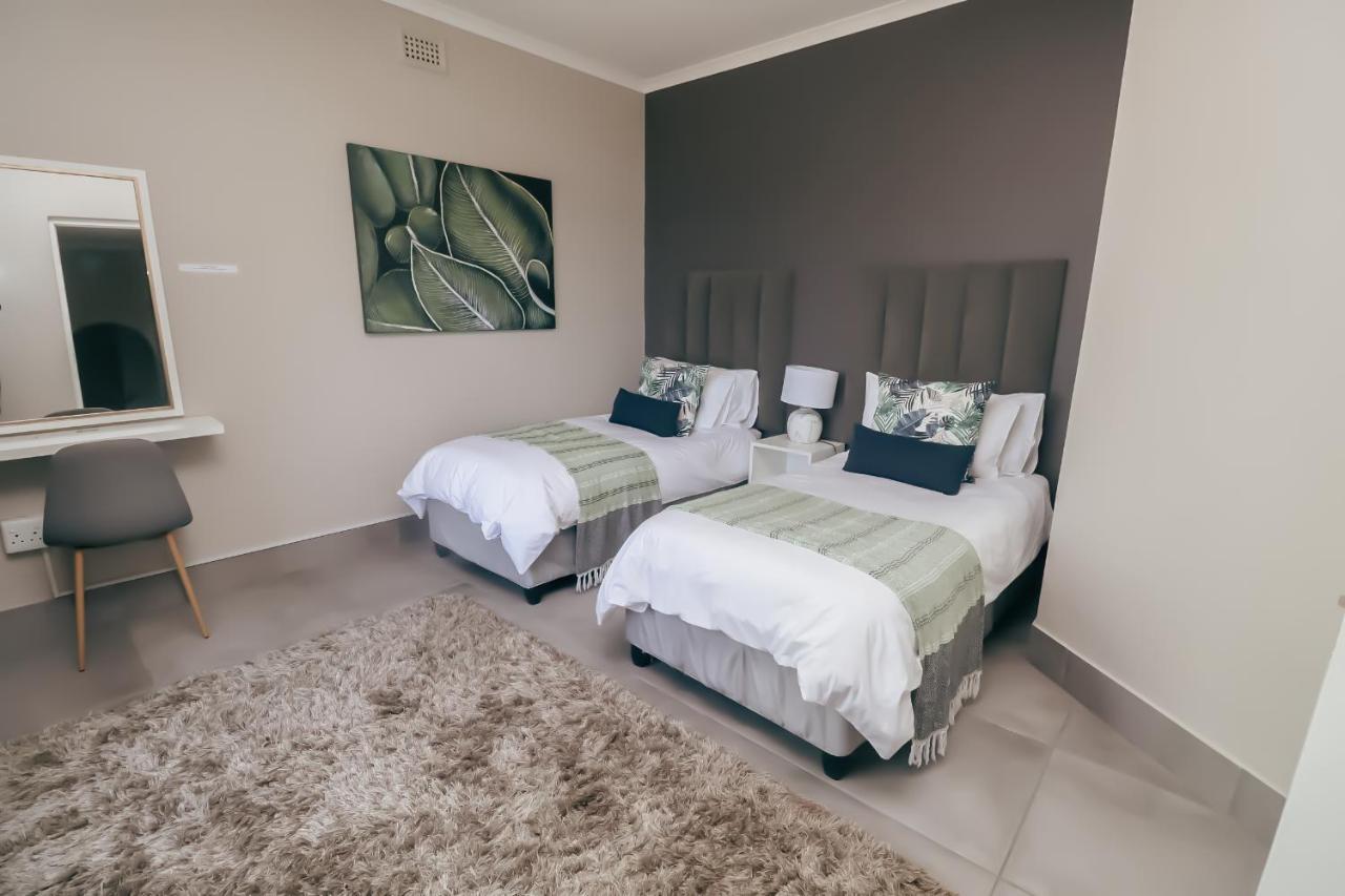 Ocean Rocks Villa, Umhlanga Durban Exterior foto